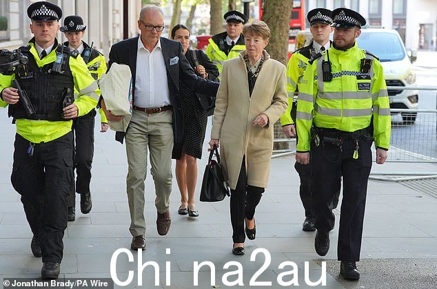 前邮局老板 Paula Vennells 今天抵达 Aldwych House 的 Horizon IT 询问室