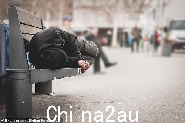 有人说他们不喜欢无家可归者在平台或公共场所搭建并欢迎这种建筑