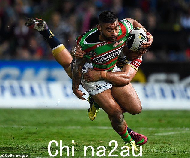 内森·梅里特 (Nathan Merritt) 是南方俱乐部的传奇人物悉尼兔子队 (Sydney Rabbitohs),参加了 237 场 NRL 比赛并得分 154 次 - 去年差点死去后他又回到了俱乐部