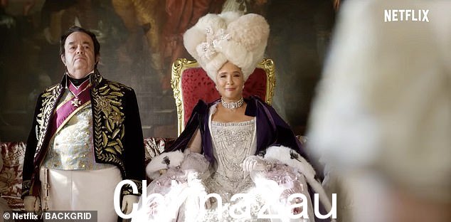 Golda 因其戏剧作品和多个银幕角色而闻名,但最引人注目的是她在 Netflix 热门剧集《布里奇顿》中饰演夏洛特女王的角色,从而成为家喻户晓的人物(如图所示)