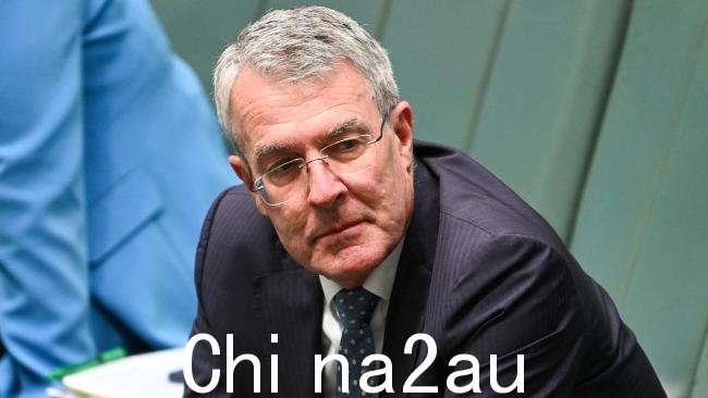 据报道司法部长马克·德雷福斯 (Mark Dreyfus) 之间的谈判破裂了和自由党参议员 Michaelia Cash 对拟议法案的看法 图片:NCA NewsWire / Martin Ollman