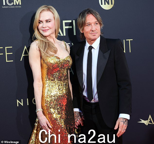 Nicole 和她的丈夫 Keith Urban(如图所示)在世界各地安家,并在悉尼、纳什维尔和纽约等地拥有豪华房产