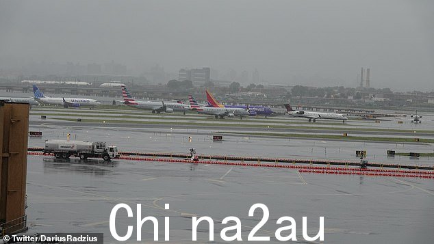 截至撰写本文时,预计停飞将持续到下午晚些时候,而距离不远的拉瓜迪亚机场则在下午 1 点左右所有航班都停飞 - 尽管该命令已被取消。周四下午,肯尼迪国际机场的一条跑道被浸透” class=