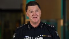 维州警察局长肖恩·巴顿因薪资纠纷放弃休假五周的计划