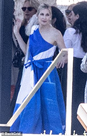 ... 和凯莉·卢瑟福参加了周三的女性权力会议