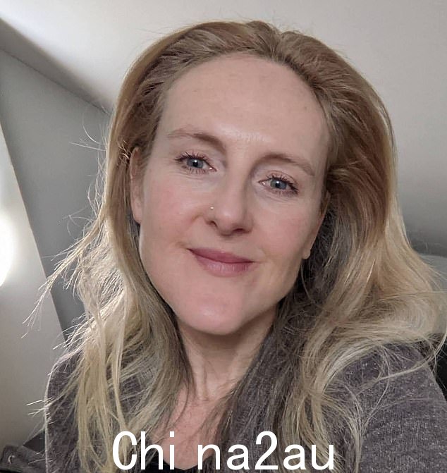 萨姆·坎斯菲尔德 (Sam Cansfield),54 岁,身体健康,喉咙有刺痛感,还流鼻涕,尽管她没有感冒