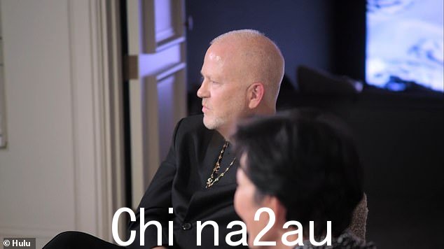 Murphy 补充道,'当你经历离婚时,我会想象你会与你的律师变得非常亲密,并告诉他们一切'