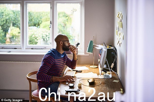 也许“软星期五”意味着半天,或者晚开始或早结束,或者可能是每个人都在家工作的一天,也是没有会议的一天