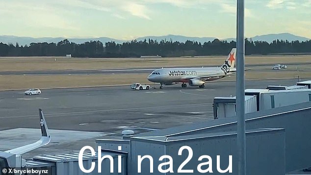 JQ225 被拖走捷星航空发言人表示“class=