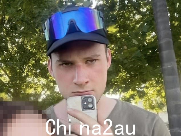 Patrick Orren Stephenson,22 岁,如图所示