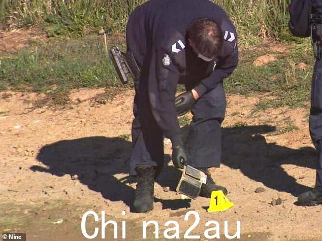 维多利亚州警方搜查人员上周在 Buninyong 水边的泥浆中发现了墨菲女士的 iPhone,距离她巴拉瑞特的家约 19 公里(如图)