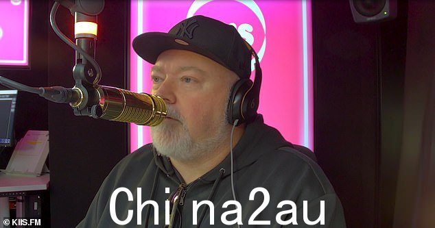 Kyle Sandilands,52 岁,(如图)已启动关于“欢迎来到国家”的致谢词,他声称它因“过度使用”而贬值