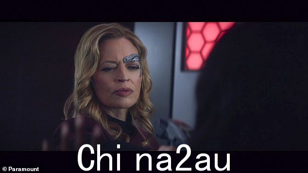 Jeri Ryan 在深受喜爱的《星际迷航》系列中饰演 9 人中的 7 人 Picard