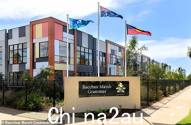 Bacchus Marsh Grammar 校长(如图)将此事件描述为“令人震惊”