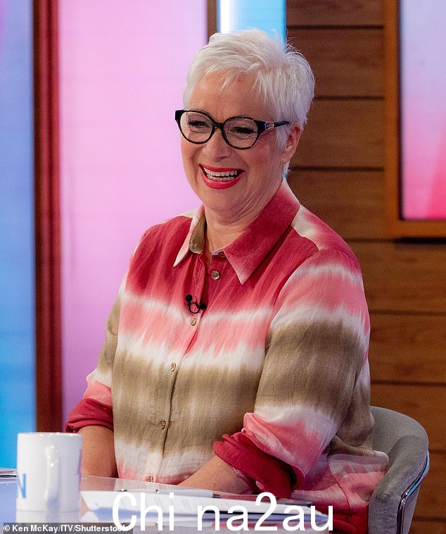 Denise Welch,66 岁,是在 Loose Women 中任职时间最长的小组成员之一,在该团队工作了近二十年