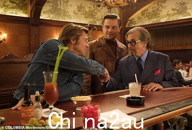 Leo 和 Al 曾一起出现在昆汀·塔伦蒂诺的《好莱坞往事》中(与布拉德·皮特在 2019 年电影中合影)