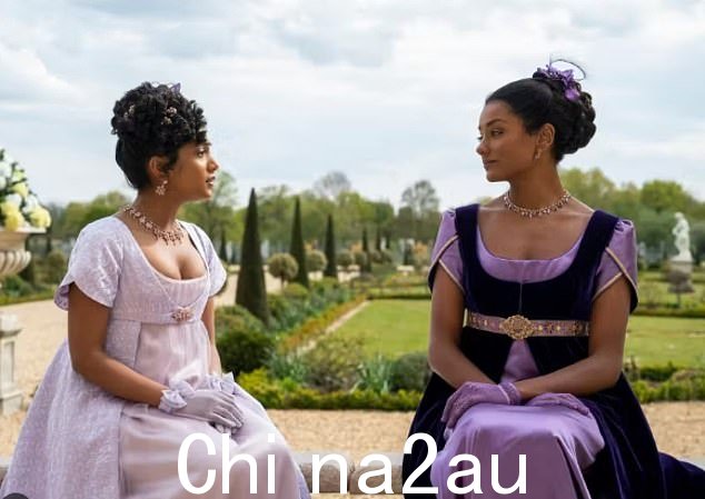 皇宫修剪整齐的花园也在第二季中获得了放映时间