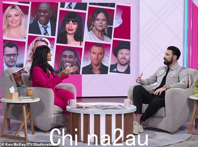 周五在接受 Lorraine 客座主持人 Ranvir Singh 采访时,他谈到了 2012 年在 X Factor 上当“玩笑表演”后秘密回归音乐的事” class=