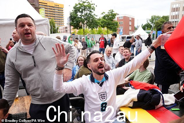 英格兰队首场比赛对阵塞尔维亚,随后对阵丹麦和斯洛文尼亚