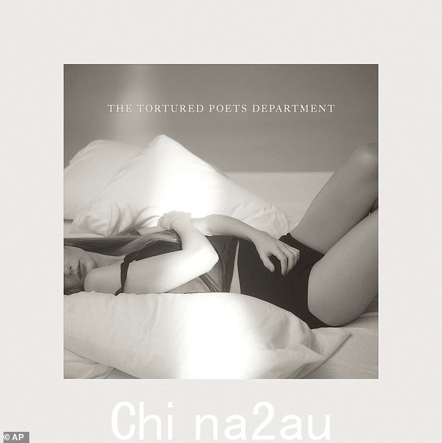 斯威夫特的最后一张专辑《The Tortured Poets Department》被视为这对前夫妇的分手专辑,其中有许多歌曲显然与分手有关