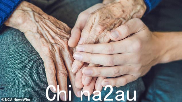 格伦迪女士认为,当有人知道自己快要死时,能够说再见是一种礼物,这与突然死亡不同