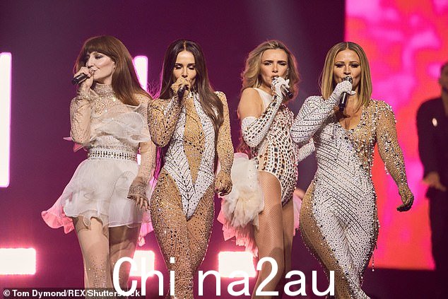 以 Nicola Roberts 为主角的乐队, 38、 38 岁的纳丁·科伊尔 (Nadine Coyle)、42 岁的金伯利·沃尔什 (Kimberley Walsh) 和 40 岁的谢丽尔 (Cheryl) 上个月开始了他们的复出音乐会