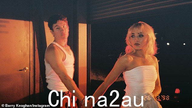 萨布丽娜·卡彭特 (Sabrina Carpenter) 与奥斯卡提名演员巴里·基奥根 (Barry Keoghan) 约会了至少六个月,甚至在她的《Please Please Please》音乐录影带中让他担任男主角,但她不愿意公开称他为自己的男朋友