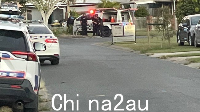 警方赶到后发现一名妇女死在家中,而一名男子伤势不危及生命也被发现了。图片:Paul Brescia