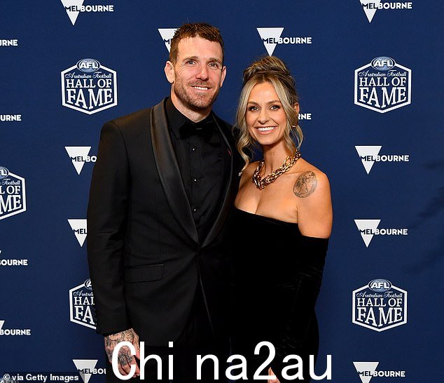 Dane Swan(与女友 Taylor Wilson 合影)入选 AFL 名人堂