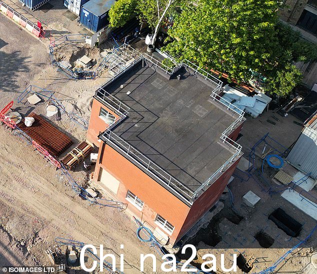 根据《太阳报》获得的文件,计划总共添加三套全新的边框