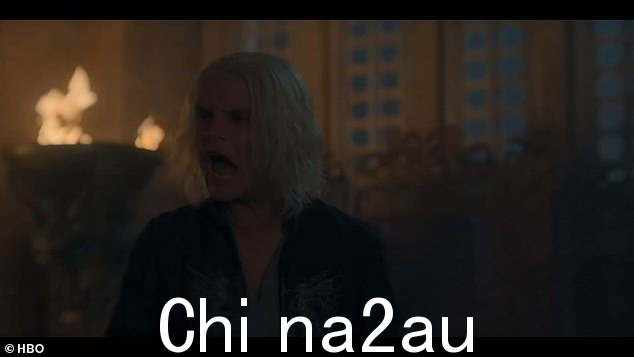 '在这一个小时里,你已经证明了自己比一百个老人更有价值。我的新手将是钢拳'