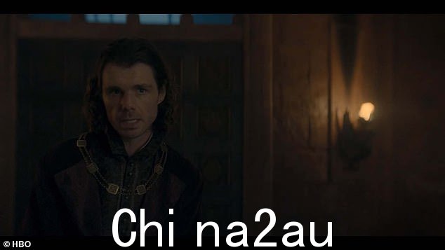 同时,拉里斯拜访了其中一名刺客,他说他和另一名刺客是戴蒙·坦格利安雇佣的