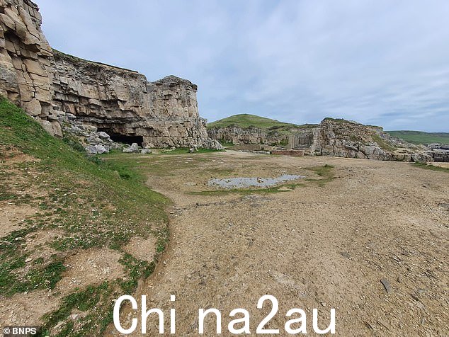 Winspit 采石场(如图)从 18 世纪到 1940 年一直被用作 Purbeck 石材采石场
