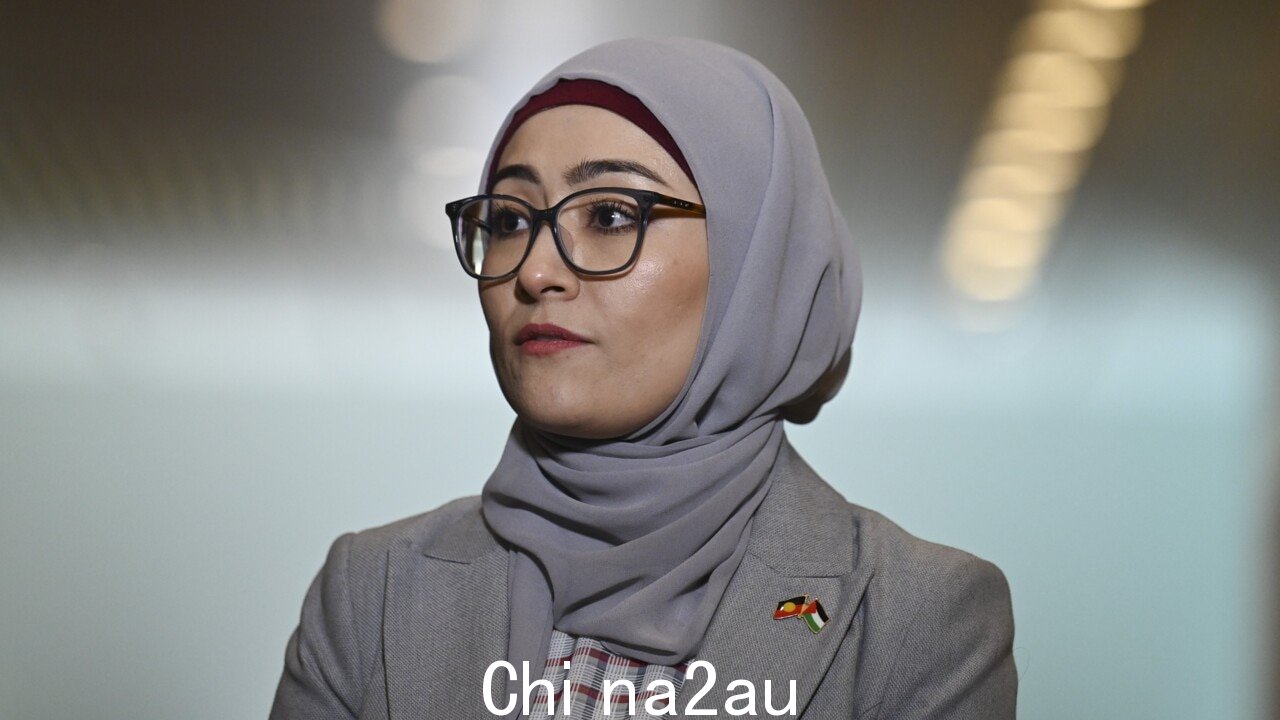 避免被驱逐的工党参议员在不顾政党投票支持巴勒斯坦承认之后” fetchpriority=