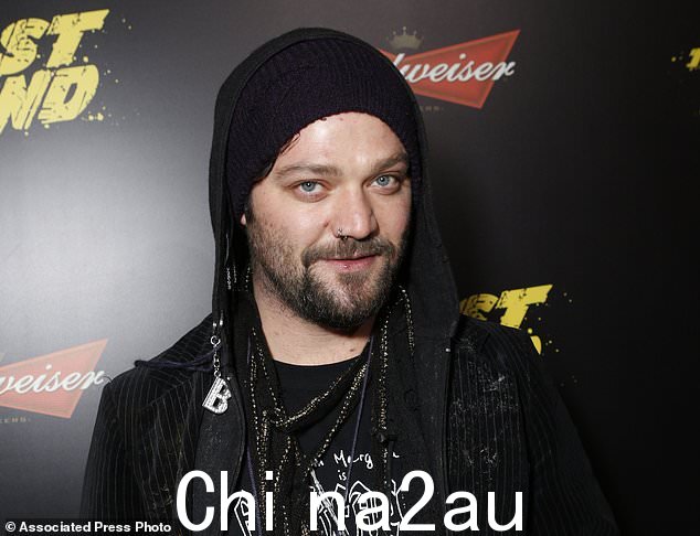 2013 年 1 月上映的前《蠢驴》明星巴姆·马格拉 (Bam Margera) 周三因在费城附近的家中发生口角而承认扰乱治安行为,将被判六个月缓刑