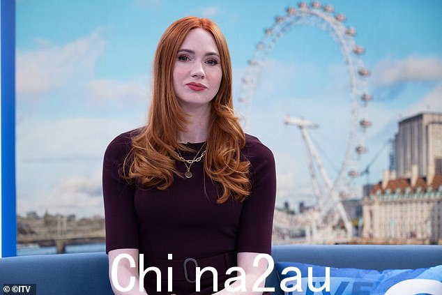 虽然对这一集和编剧史蒂文·莫法特的剧本的反应好坏参半,但粉丝们对明星凯伦·吉兰赞不绝口,形容她的表演“非常棒”