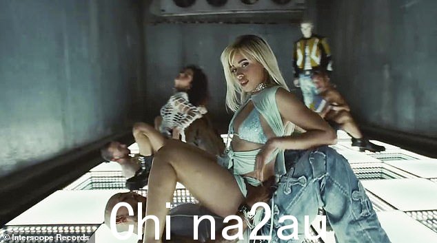 C,XOXO 是 Camila 作为独奏艺术家的第四张录音室专辑