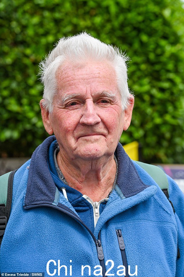 Rob Skinner,82 岁,住在附近的伍德斯托克路,但他说那里的情况同样糟糕