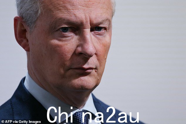 马克龙的财政部长布鲁诺·勒梅尔(Bruno Le Maire)(如图)排除了投票给勒庞的全国集会或极左翼法国不屈党(LFI)的可能性,称这两种选择都是不可接受的,会损害法国的价值观法国并对该国经济造成严重破坏