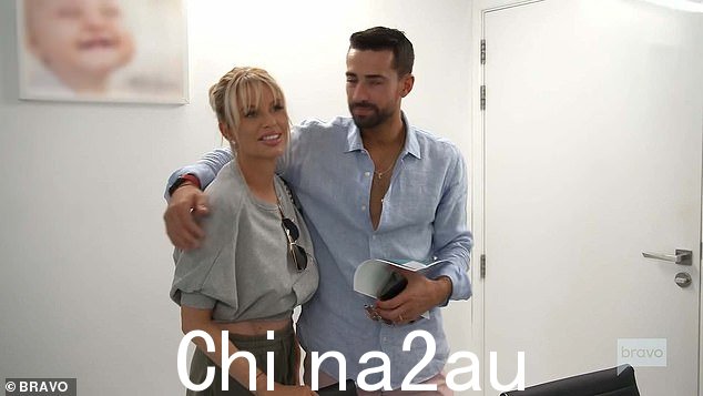 Stanbury 在去看生育医生 Michael Hasan Fakih 时被 Sergio 拥抱了