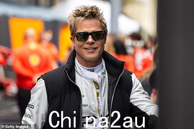 他将饰演久违重返 F1 赛道的资深车手桑尼·海耶斯
