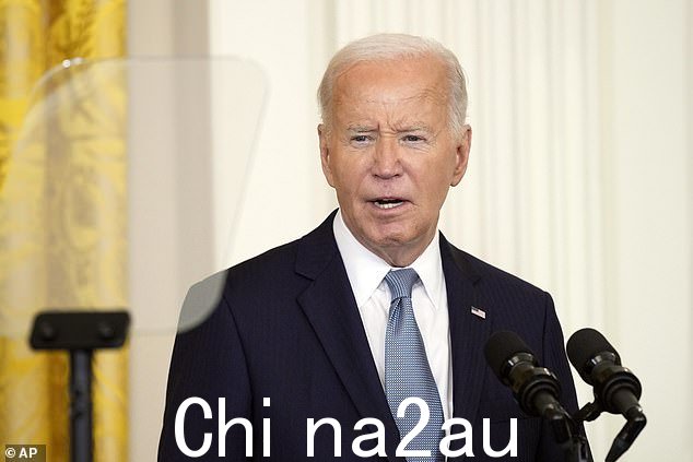 我今天与两位民主党资深人士交谈,两人都明确表示:拜登应该退出,为其他人让路。