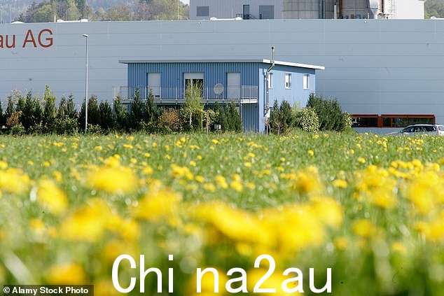 帮助某人前往 Dignitas 诊所(如图),根据《自杀法》仍然属于犯罪行为