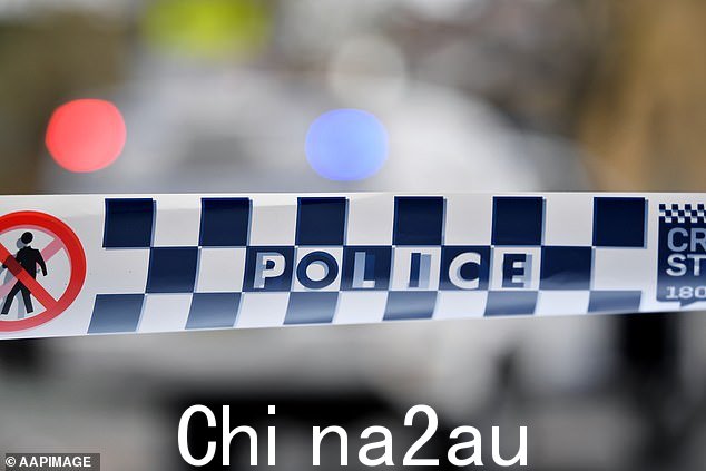 一名 8 岁儿童在事故中死亡,另外 9 人受伤,没有生命危险