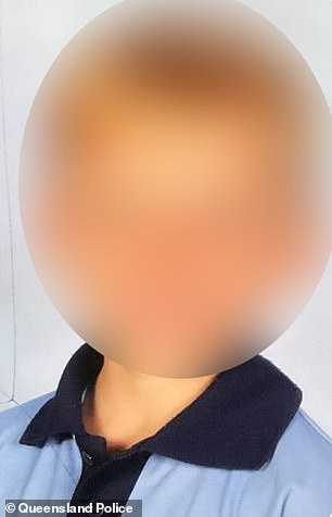身材苗条,金发