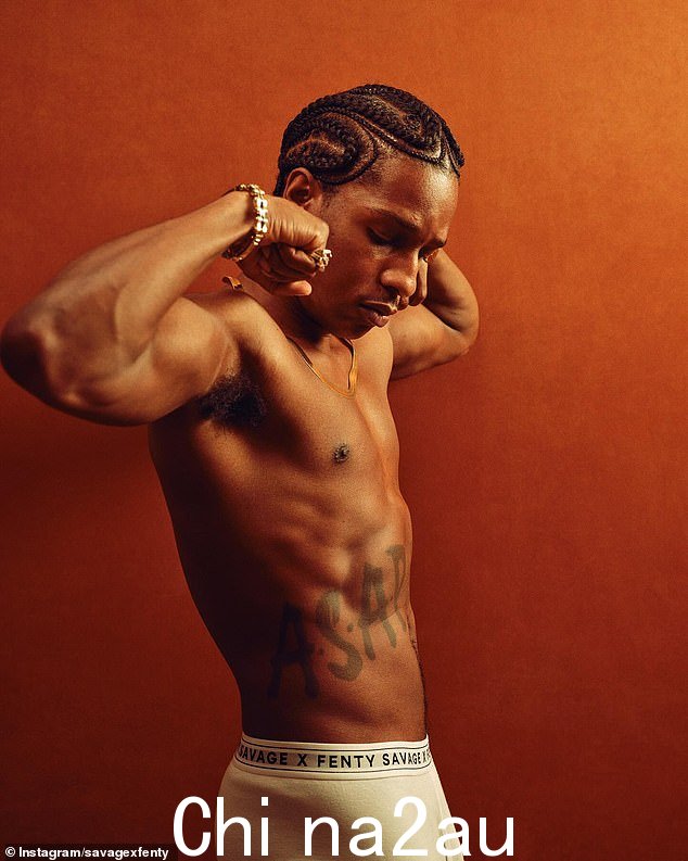 A$AP Rocky 周一在他心爱的蕾哈娜 (Rihanna) 的 Savage X Fenty Instagram 帐户上展示了一套经典的白色拳击裤,炫耀了他健美的体格
