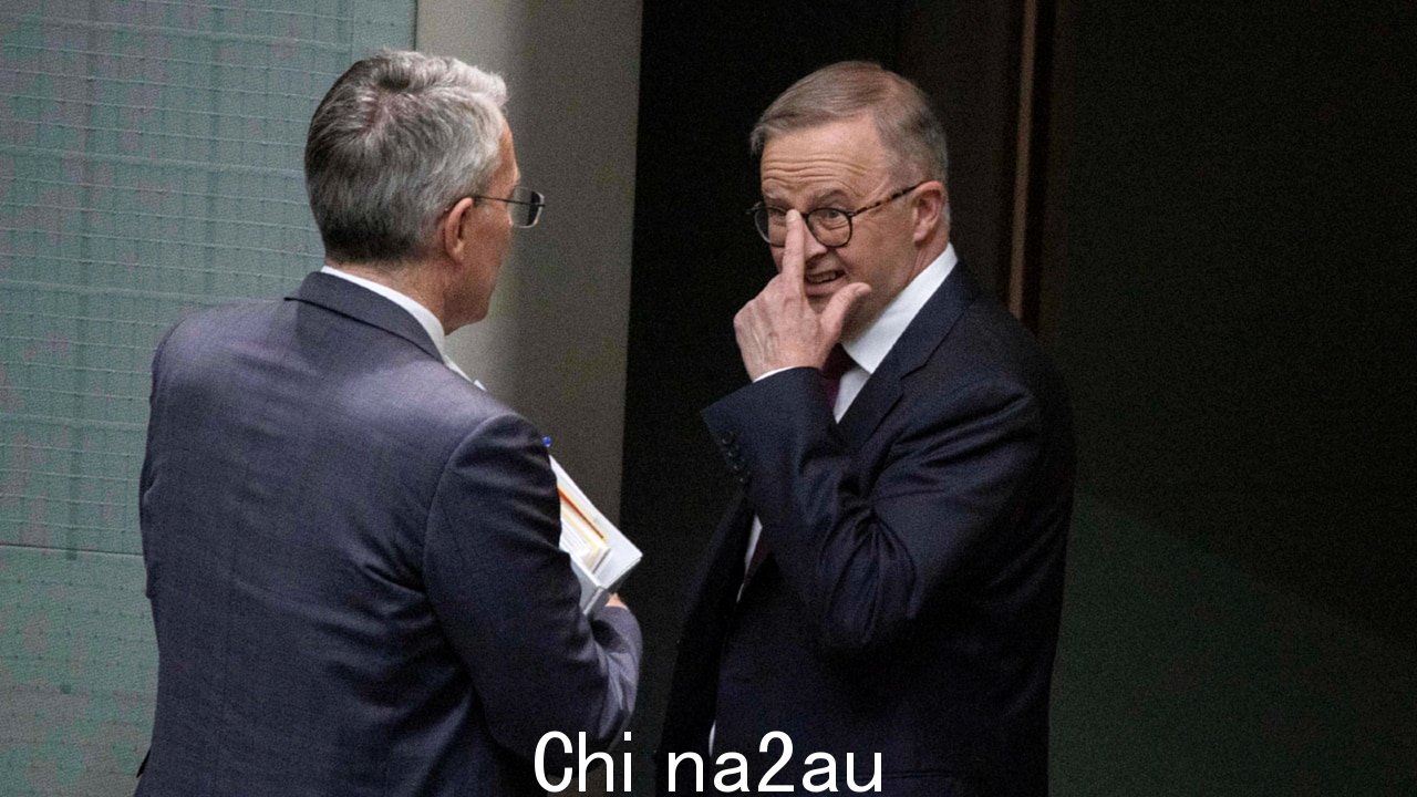 政治家和民众的安全担忧总理安东尼·阿尔巴内塞 (Anthony Albanese) 因拒绝对封锁其选区的反以色列抗议者采取行动而受到反对派和媒体的攻击。 </p><p>尽管阿尔巴尼斯先生在 12 月就亲巴勒斯坦抗议者造成的破坏向其工作人员道歉,但出于安全考虑,总理办公室自 1 月以来一直未使用。</p><p> p><p>周三晚上,反对党称阿尔巴内斯先生“软弱”,《每日邮报》报道称,他“奇怪地拒绝”执法部门按令采取行动。</p><img class=