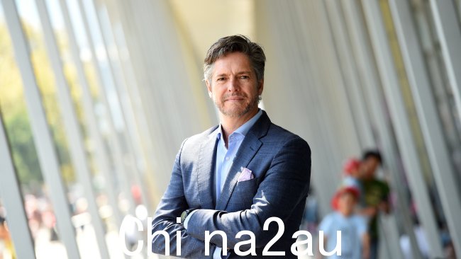 墨尔本市长尼古拉斯·里斯 (Nicholas Reece) 呼吁对涂鸦采取更严厉的处罚,并表示墨尔本人应该“感到愤怒” ”以标志性的弗林德斯街车站为目标。图片:David Smith / 澳大利亚新闻集团。