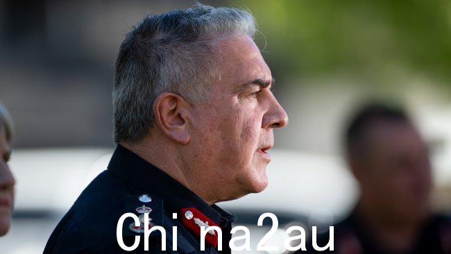Northern在新爆发的暴力事件震撼当地社区后,领地警察局长迈克尔·墨菲周一宣布实行三晚宵禁。图片:Pema Tamang Pakhrin/澳大利亚新闻集团