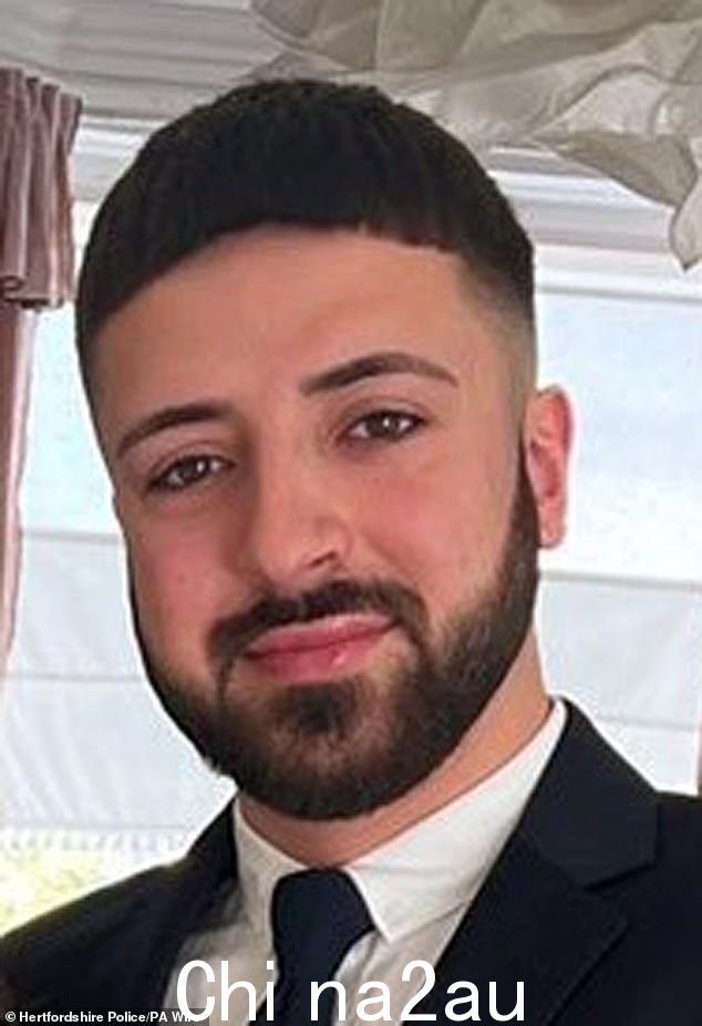 凯尔·克利福德 (Kyle Clifford),前士兵和保安,因涉嫌谋杀而在 24 小时追捕后被警方逮捕